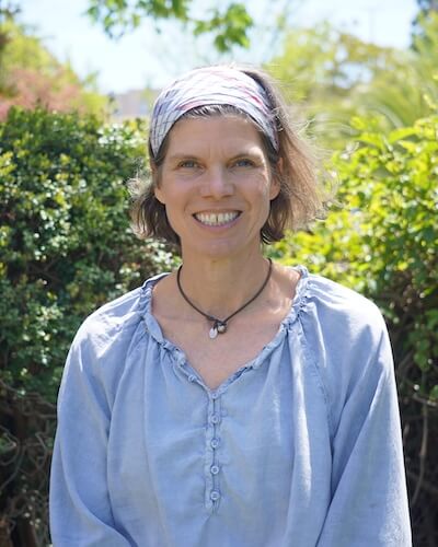 DSC08616 headshot of julie insalingh